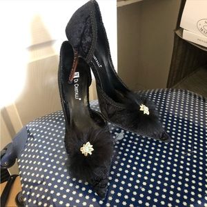 ISO 🖤 Black Velvet Pointed Toe Detailed Heel. 7.5